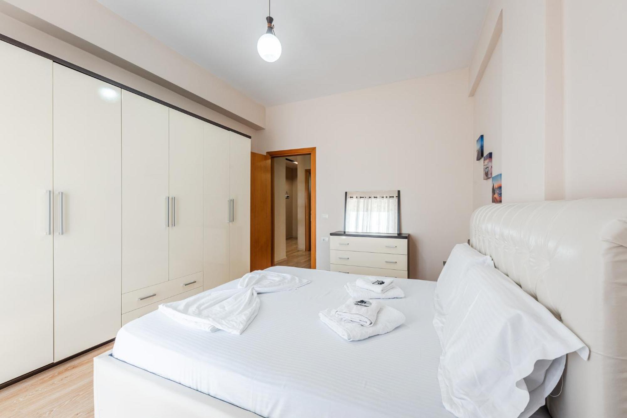 Belleview 3
