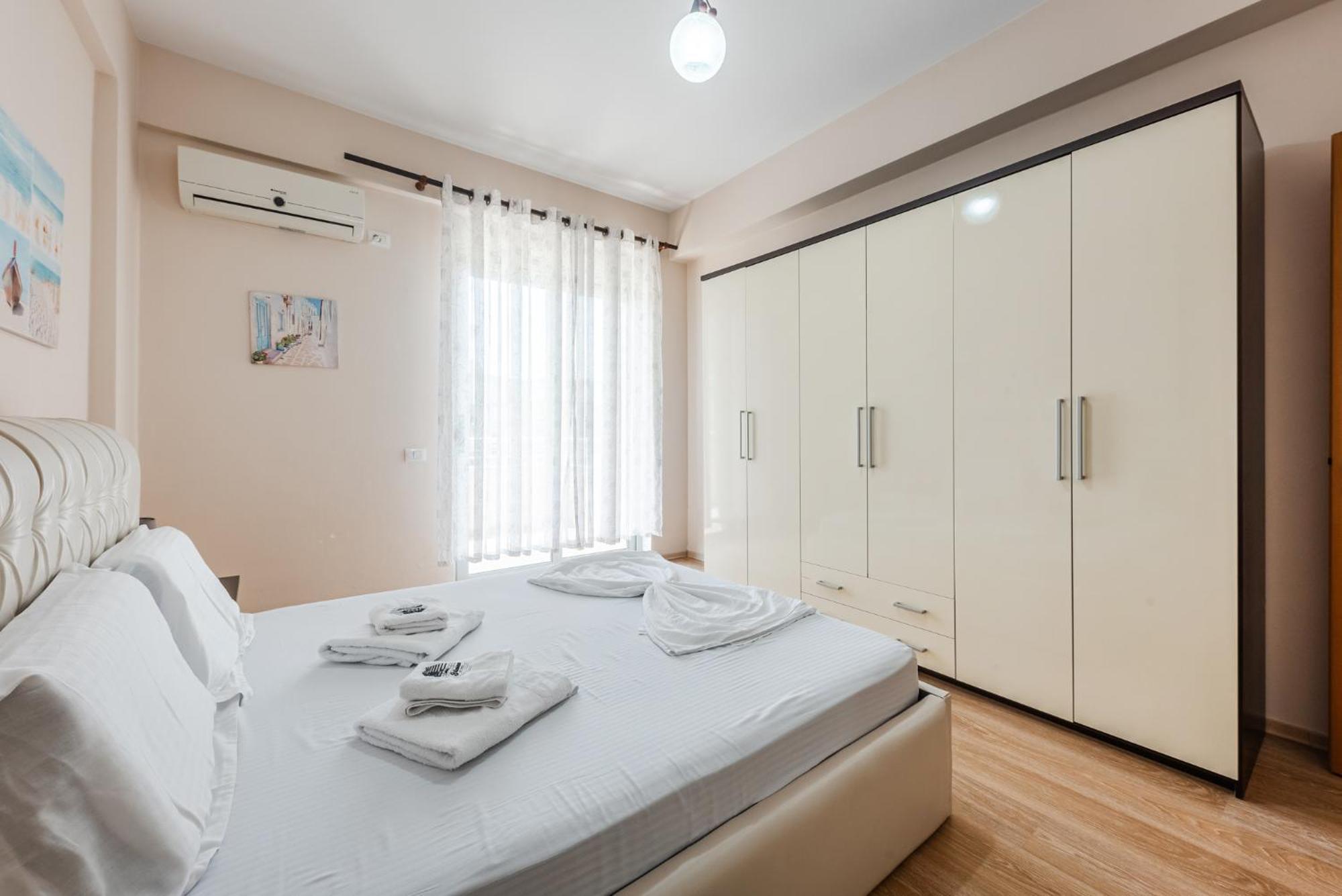 Belleview 3 *