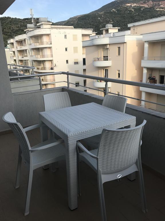 Belleview 3 *